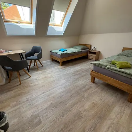 Landhaus In Der Orangerie Auf Dem Schlossgut Altlandsberg