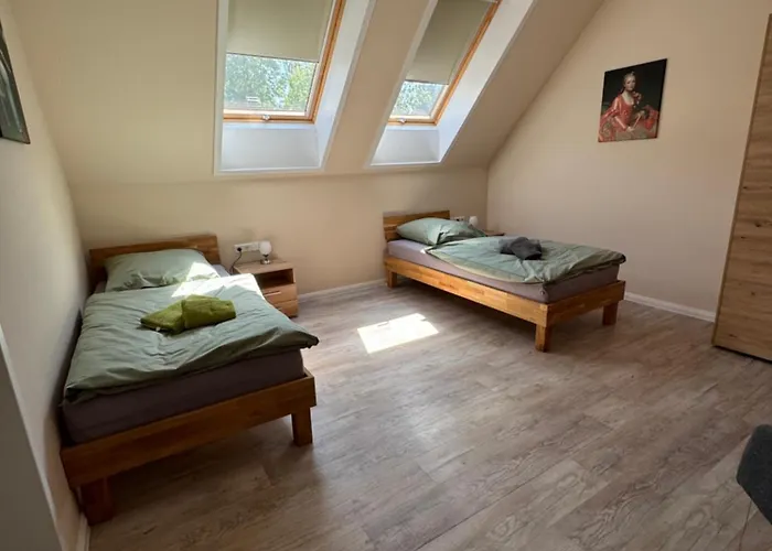 In Der Orangerie Auf Dem Schlossgut منزل ريفي Altlandsberg